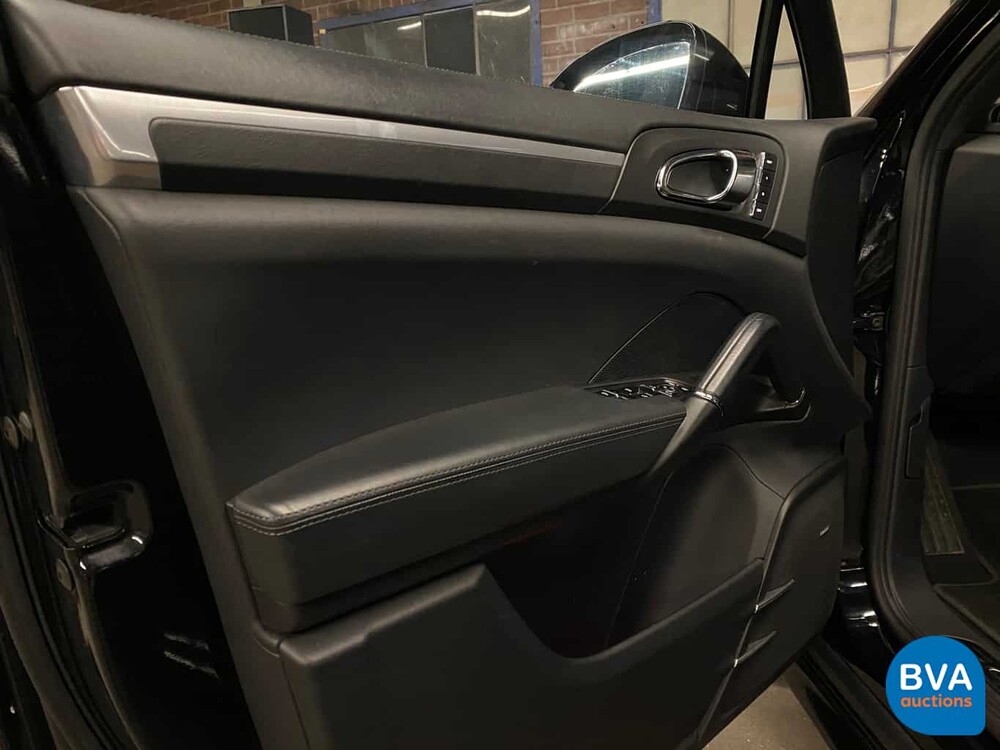 Porsche Cayenne 4.8 Turbo V8 500hp 2011, 2-ZLF-03.