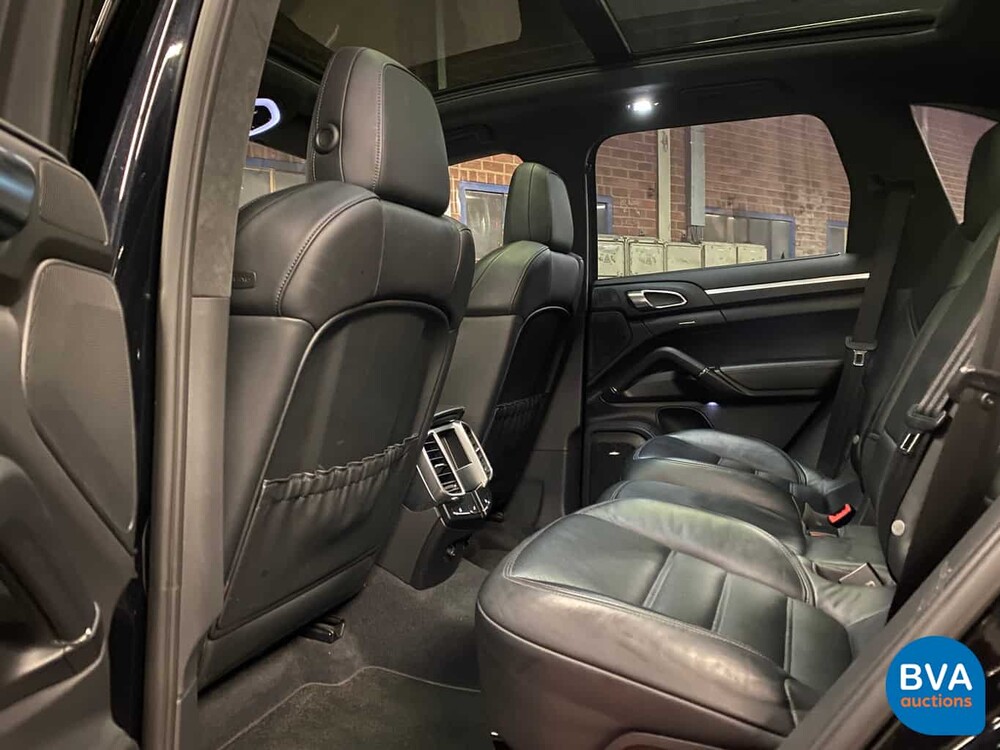 Porsche Cayenne 4.8 Turbo V8 500hp 2011, 2-ZLF-03.