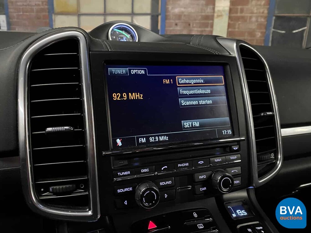 Porsche Cayenne 4.8 Turbo V8 500hp 2011, 2-ZLF-03.