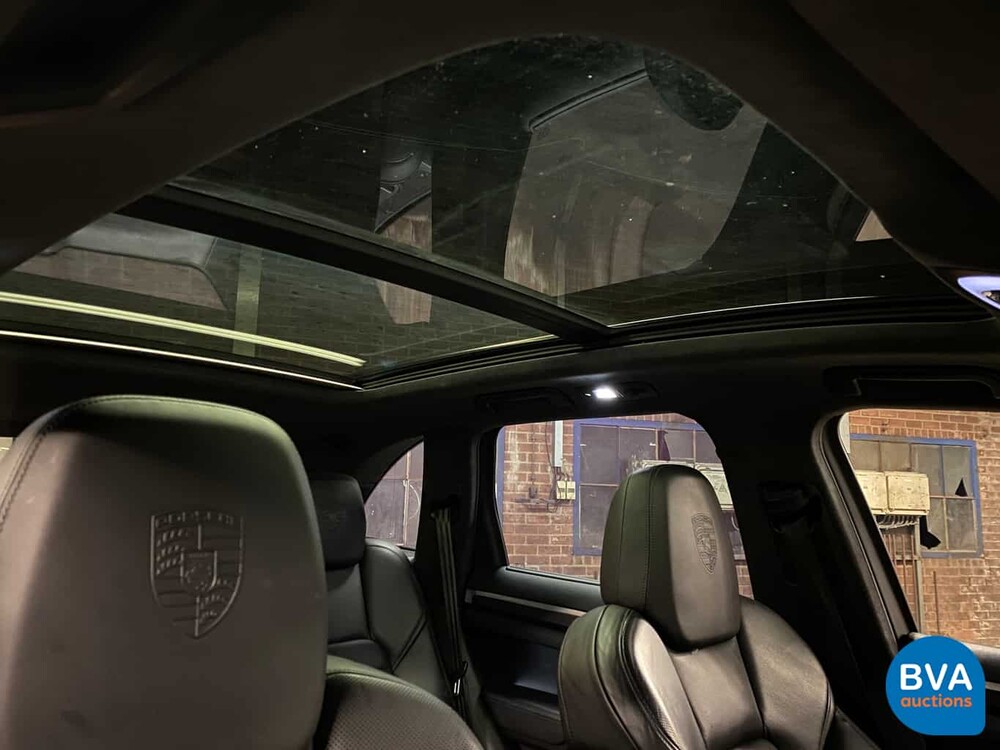 Porsche Cayenne 4.8 Turbo V8 500hp 2011, 2-ZLF-03.