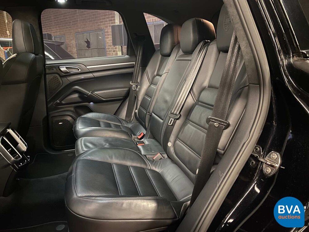 Porsche Cayenne 4.8 Turbo V8 500hp 2011, 2-ZLF-03.