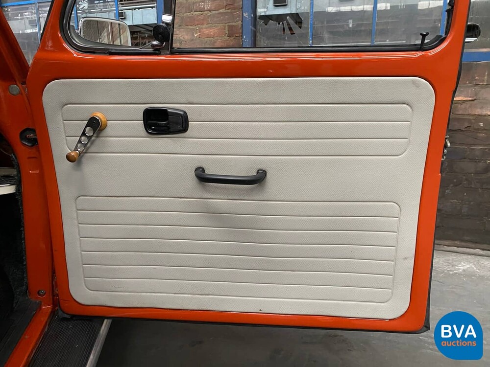 Volkswagen Beetle 1200 Beetle 1971, 79-43-RR.