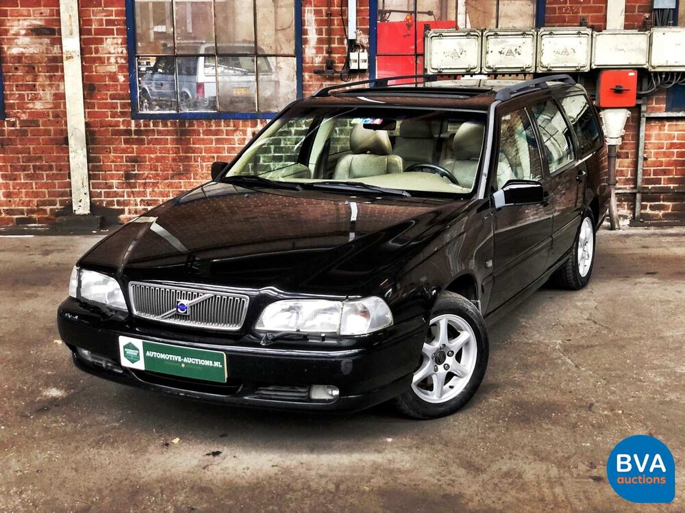 Volvo V70 2.5 Luxury-Line 144hp 1999 -Original NL-, XV-GX-33.