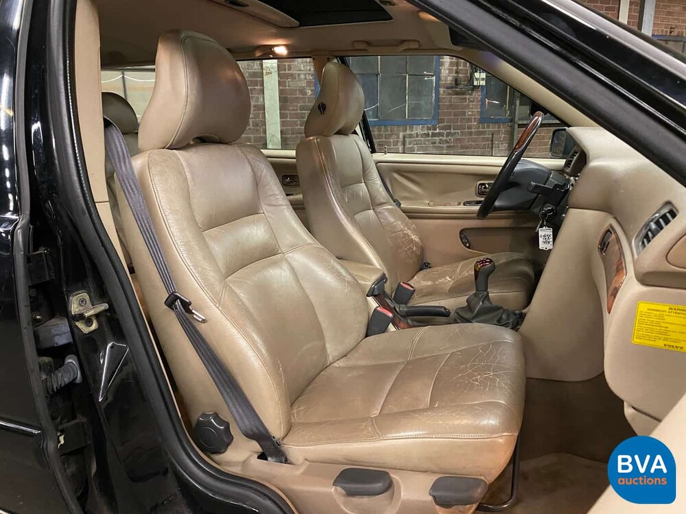 Volvo V70 2.5 Luxury-Line 144pk 1999 -Origineel NL-, XV-GX-33