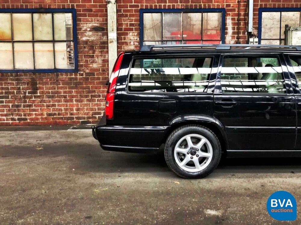 Volvo V70 2.5 Luxury-Line 144pk 1999 -Origineel NL-, XV-GX-33