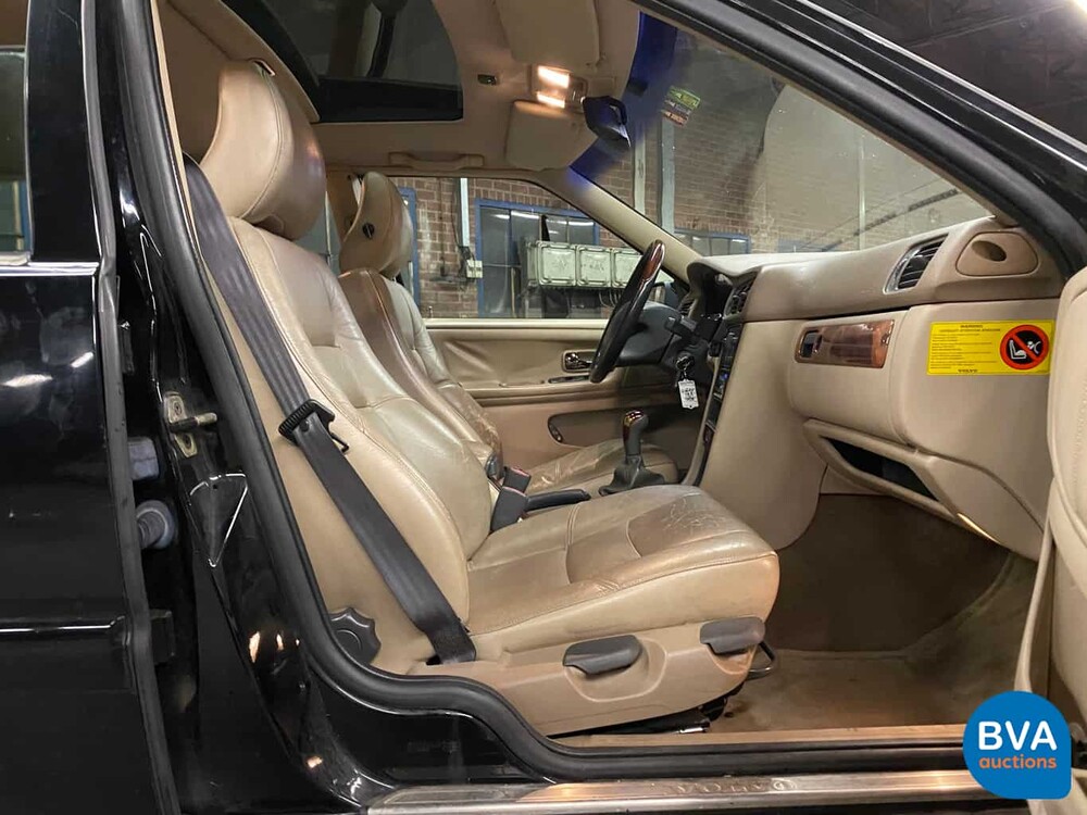 Volvo V70 2.5 Luxury-Line 144pk 1999 -Origineel NL-, XV-GX-33