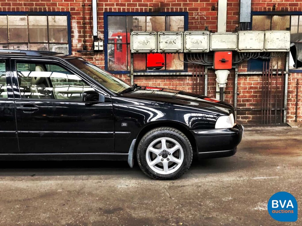 Volvo V70 2.5 Luxury-Line 144pk 1999 -Origineel NL-, XV-GX-33