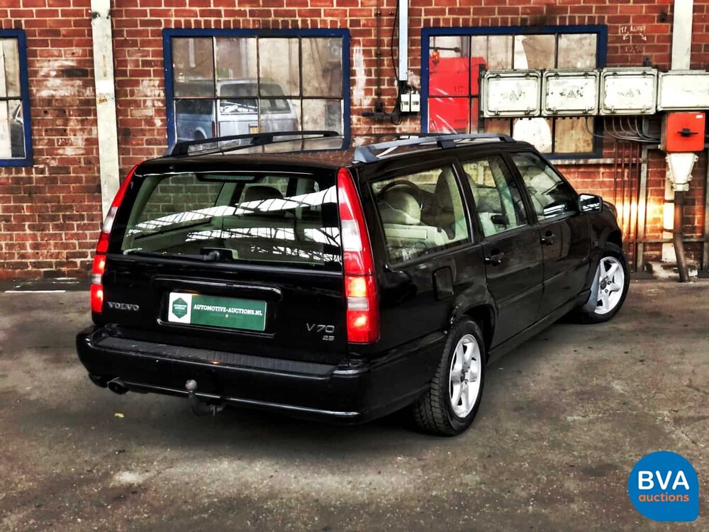 Volvo V70 2.5 Luxury-Line 144pk 1999 -Origineel NL-, XV-GX-33