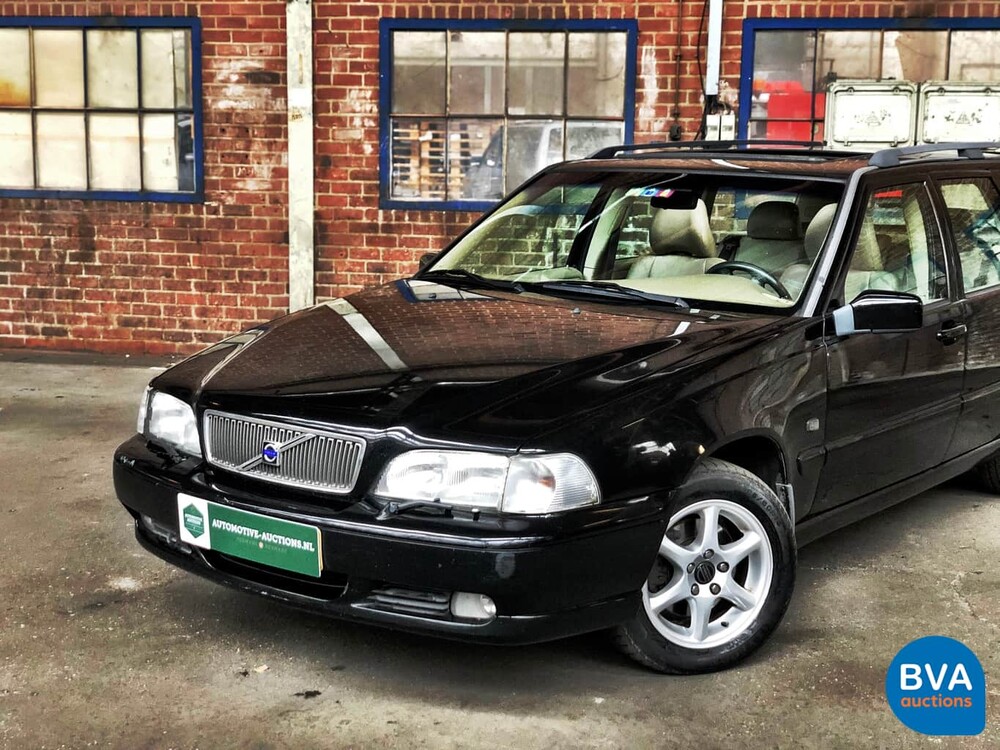 Volvo V70 2.5 Luxury-Line 144pk 1999 -Origineel NL-, XV-GX-33