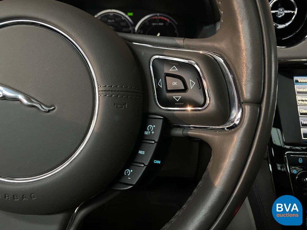 Jaguar XJ 3.0 V6D Portfolio 275 PS 2014, TS-960-J.