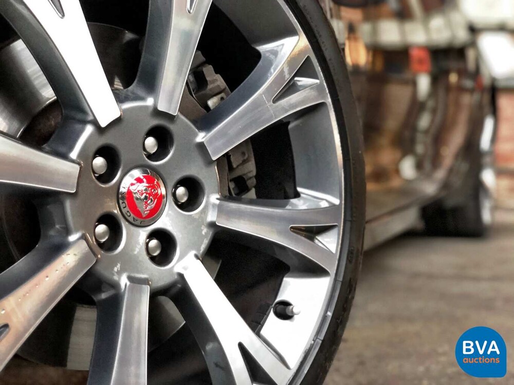 Jaguar XJ 3.0 V6D Portfolio 275 PS 2014, TS-960-J.
