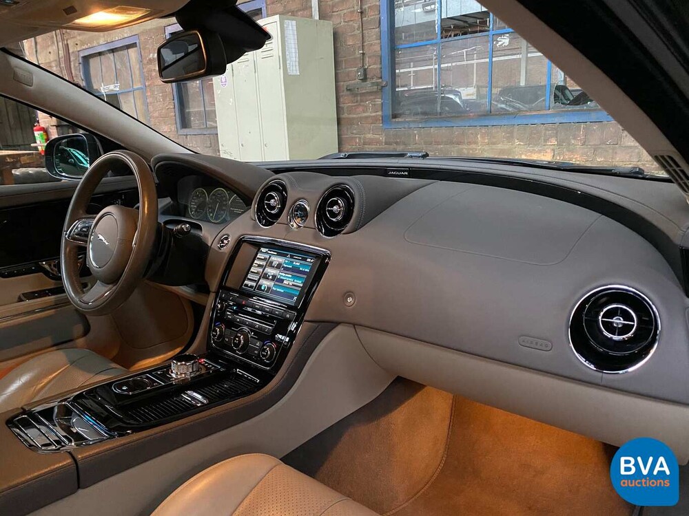 Jaguar XJ 3.0 V6D Portfolio 275 PS 2014, TS-960-J.
