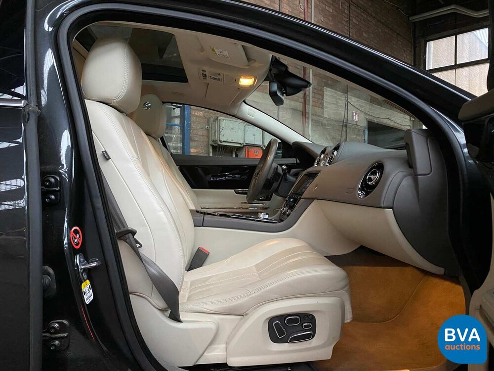 Jaguar XJ 3.0 V6D Portfolio 275 PS 2014, TS-960-J.