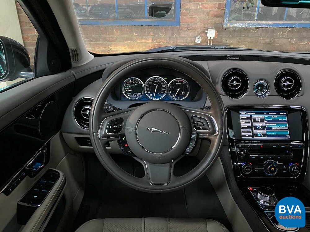 Jaguar XJ 3.0 V6D Portfolio 275 PS 2014, TS-960-J.