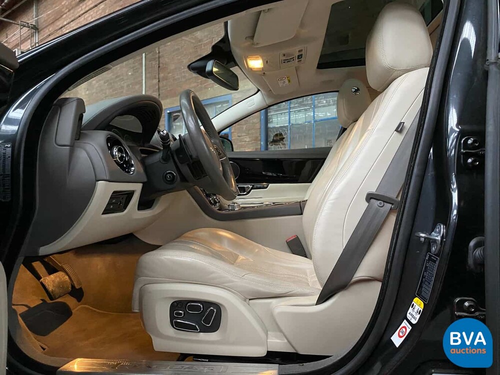 Jaguar XJ 3.0 V6D Portfolio 275 PS 2014, TS-960-J.
