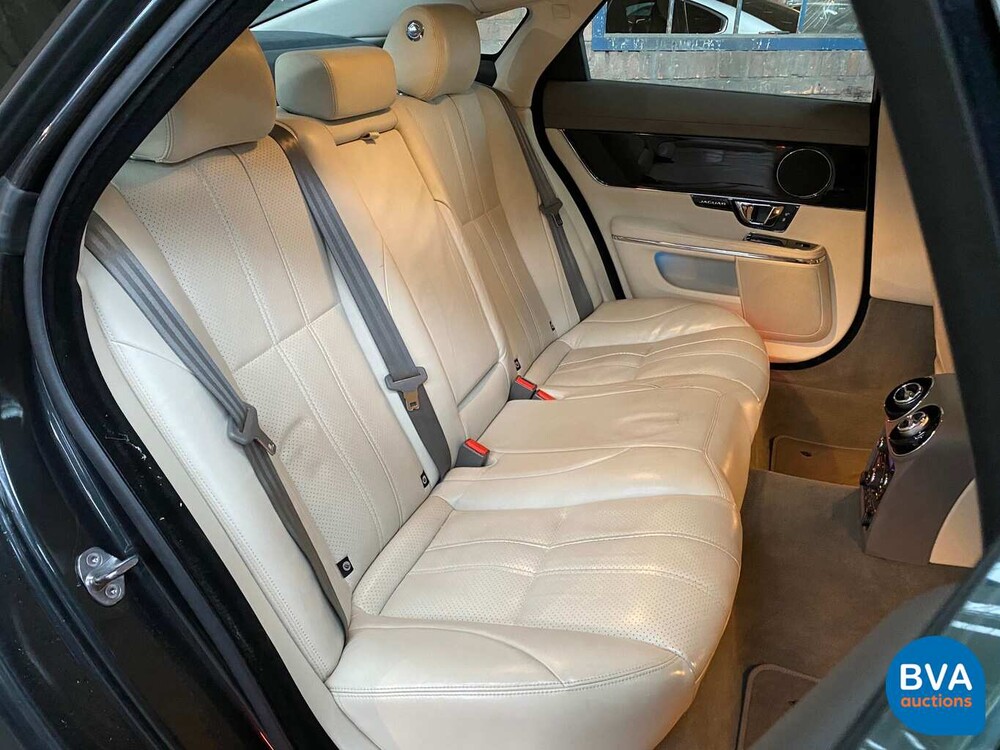 Jaguar XJ 3.0 V6D Portfolio 275 PS 2014, TS-960-J.