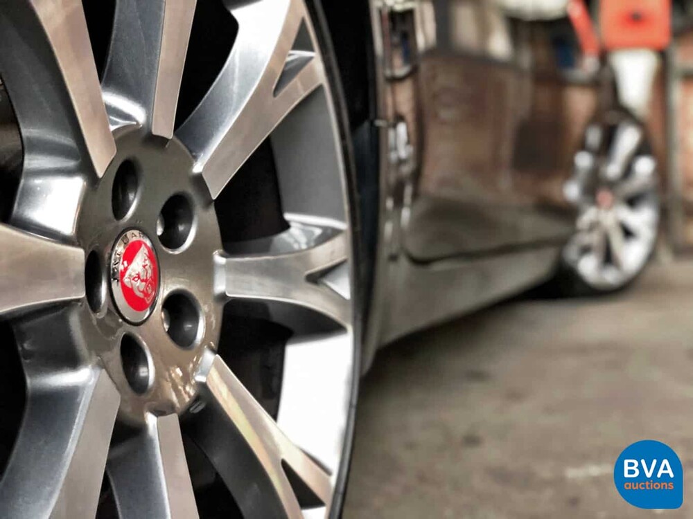 Jaguar XJ 3.0 V6D Portfolio 275 PS 2014, TS-960-J.