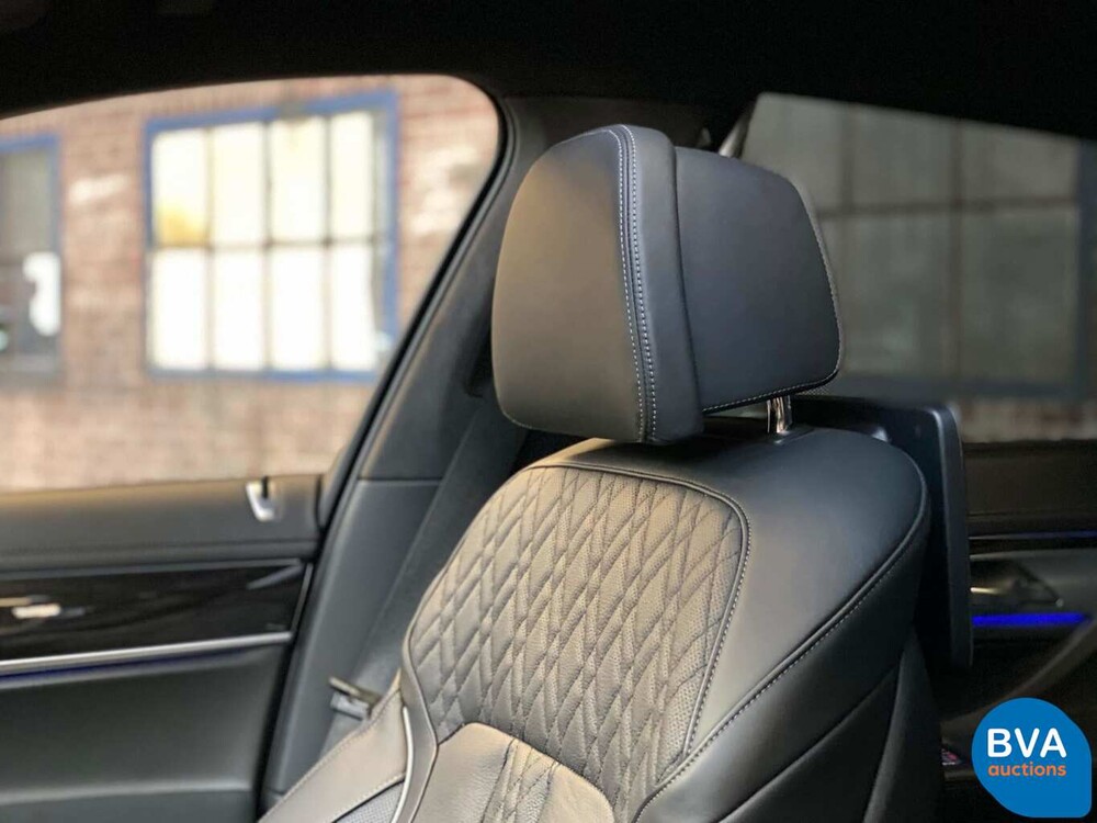 BMW M760Li xDrive 6.6 V12 609 PS 7er 2017, RK-020-X.
