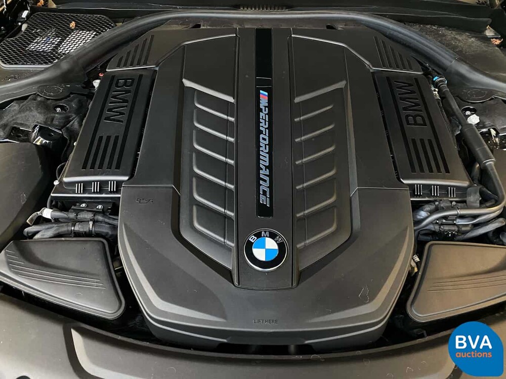 BMW M760Li xDrive 6.6 V12 609pk 7-Serie 2017, RK-020-X