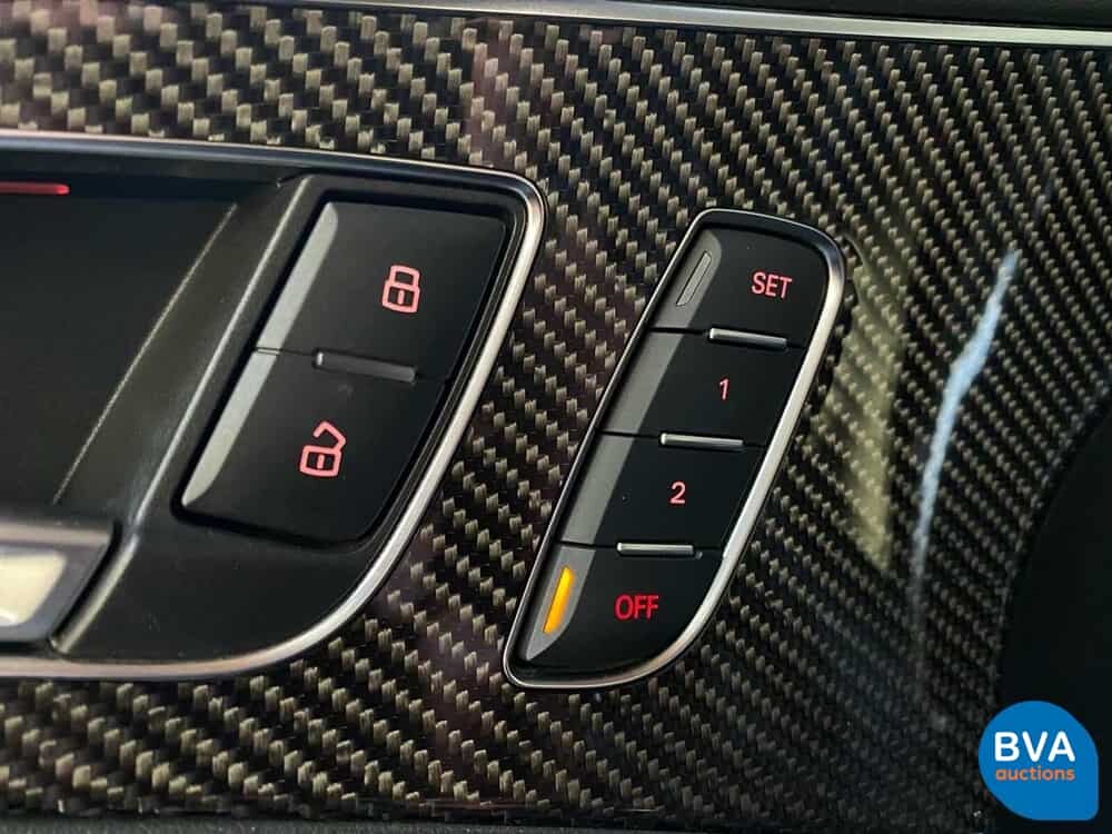 Audi RS6 Avant 560 PS Dynamic + Quattro 4.0TFSI Carbon, JF-530-N.