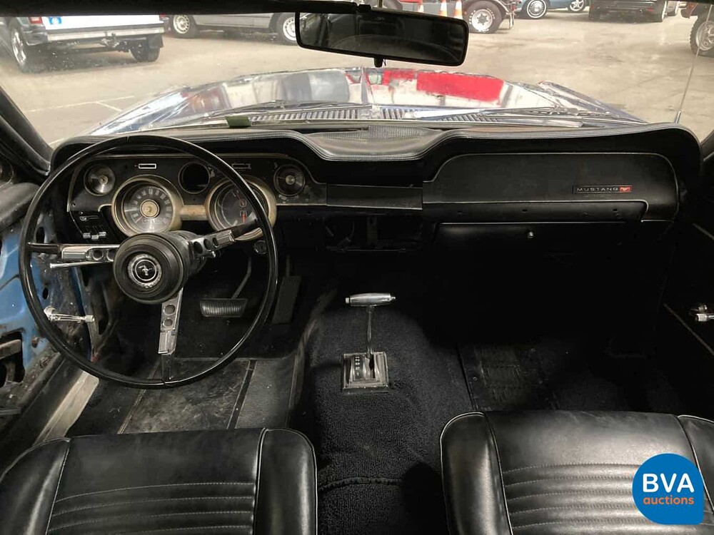 Ford Mustang V8 Coupe Automatic 1967.