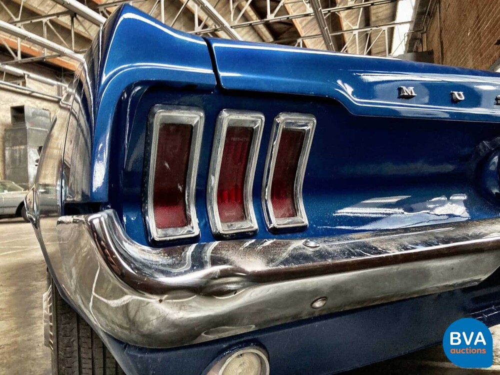 Ford Mustang V8 Coupe Automatic 1967.