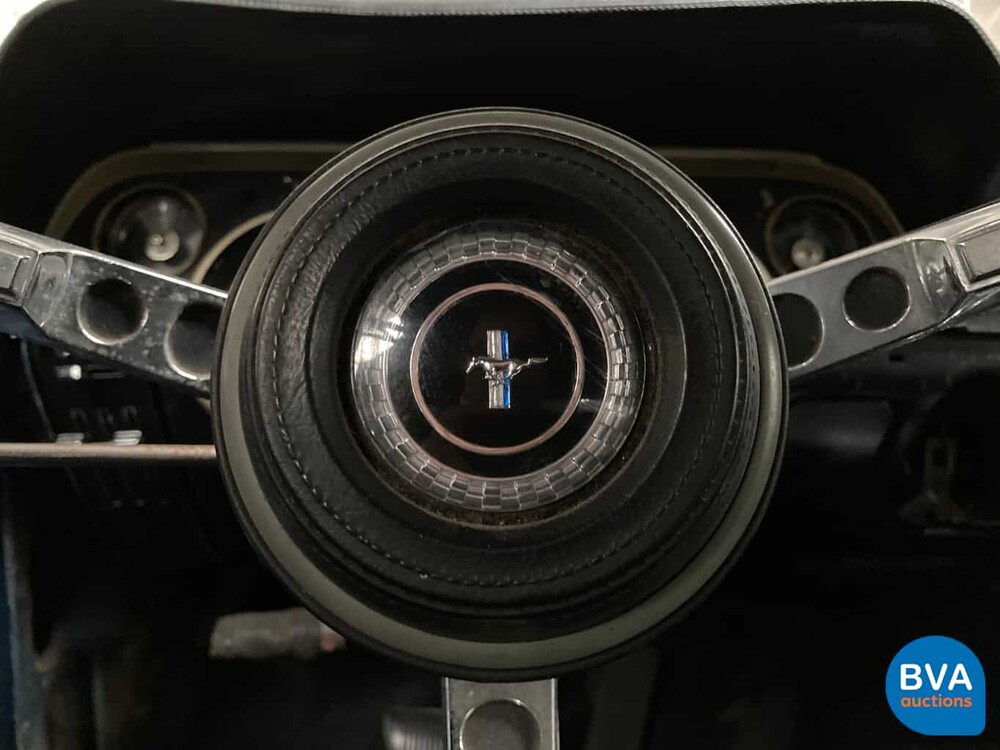 Ford Mustang V8 Coupe Automatic 1967.