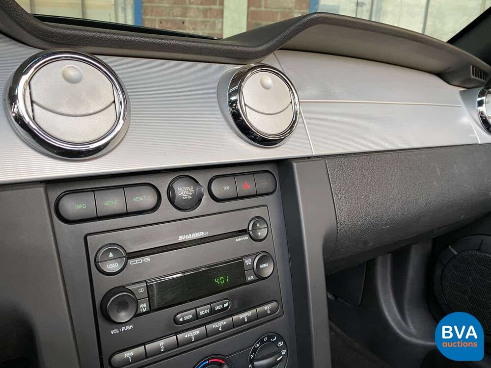 Ford Mustang GT Cabriolet V8 Saleen Kompressor 2006.