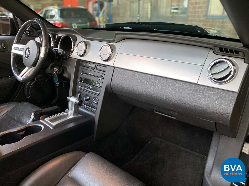 Ford Mustang GT Cabriolet V8 Saleen Kompressor 2006.