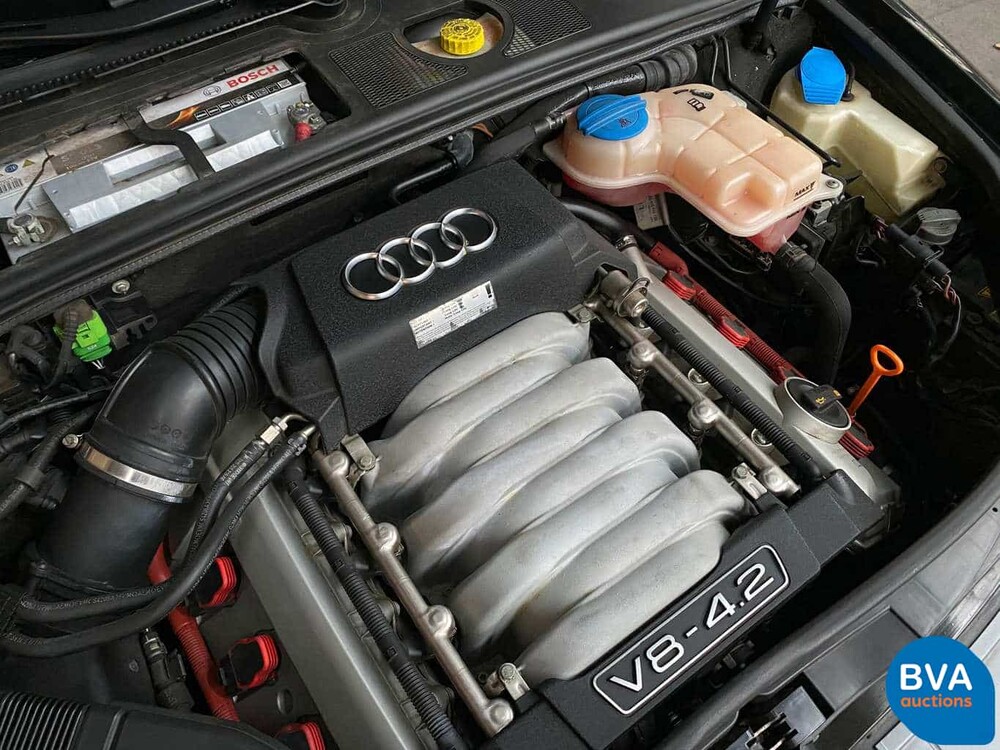 Audi S4 Cabriolet 4.2 V8 Quattro 344 PS 2006 - Original NL - A4, 96-SV-SB.