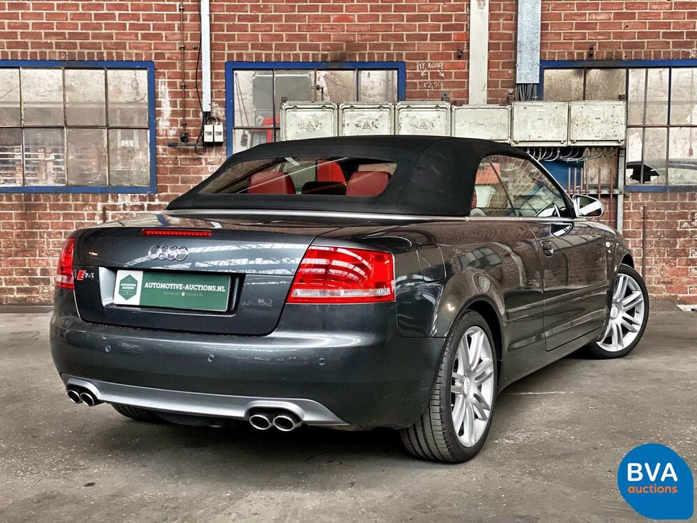 Audi S4 Cabriolet 4.2 V8 Quattro 344 PS 2006 - Original NL - A4, 96-SV-SB.