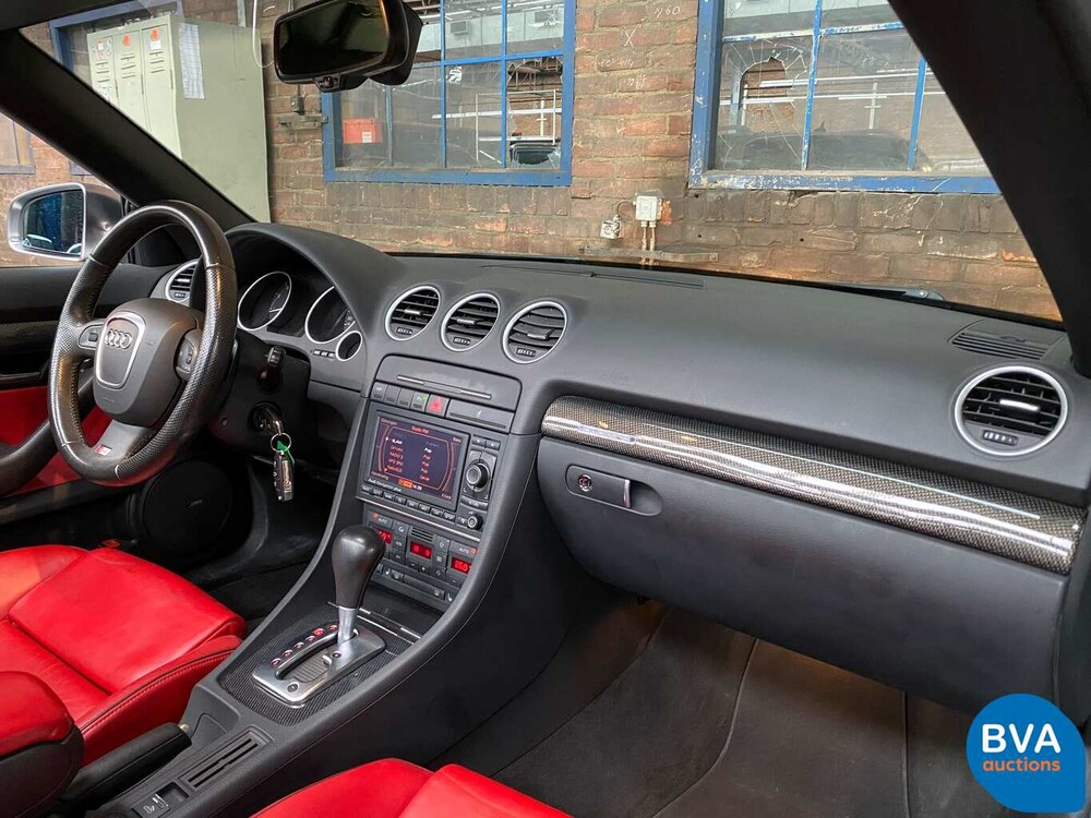 Audi S4 Cabriolet 4.2 V8 Quattro 344 PS 2006 - Original NL - A4, 96-SV-SB.