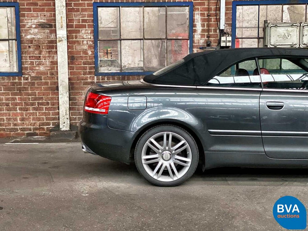 Audi S4 Cabriolet 4.2 V8 Quattro 344 PS 2006 - Original NL - A4, 96-SV-SB.