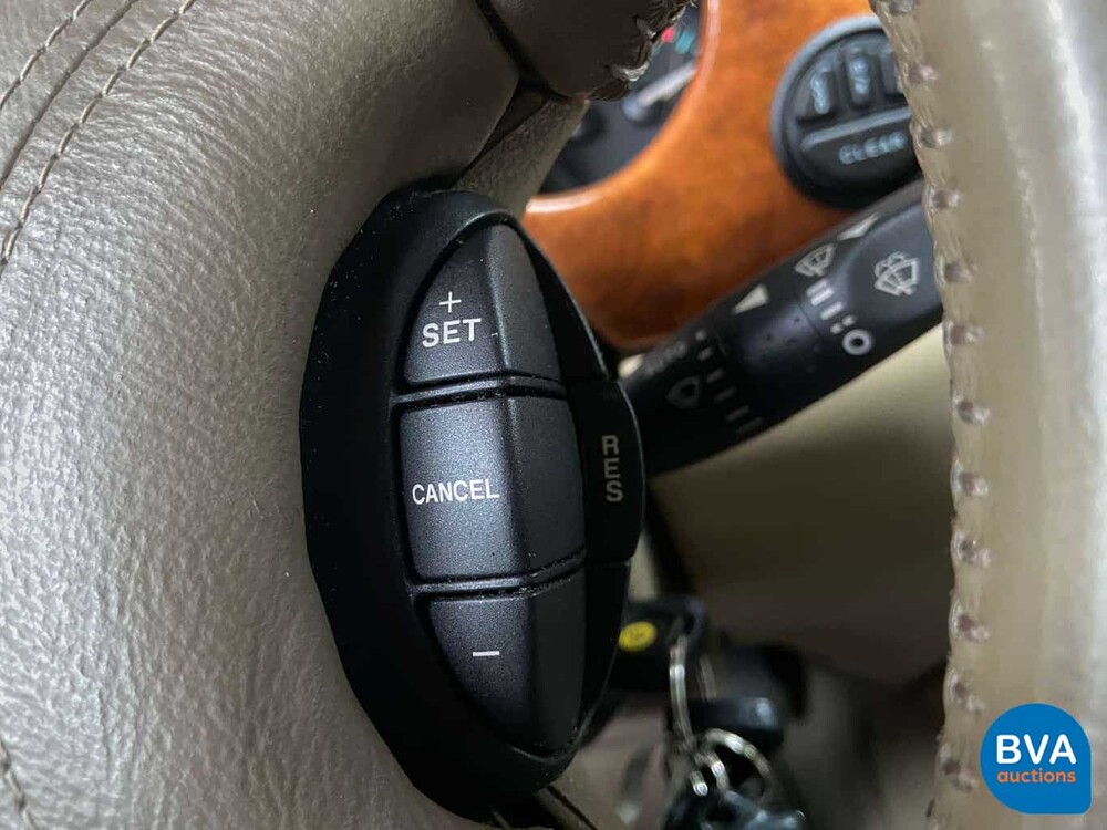 Jaguar XJ8 3.2 V8 237 PS X308 2000.