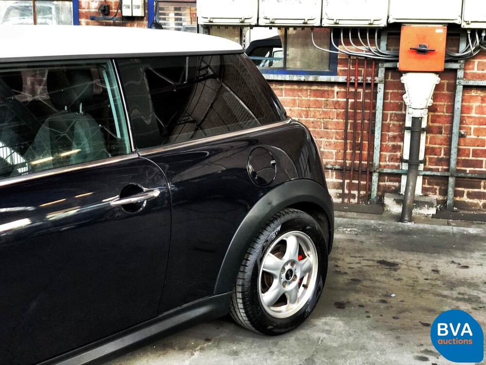 Mini Cooper 1.6 120hp 2007, ST-292-N.