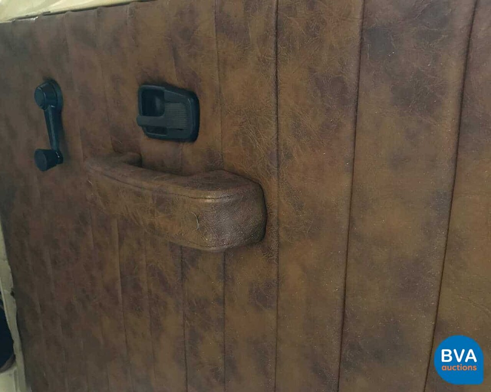 Volkwagen T2 Panel von 1987.