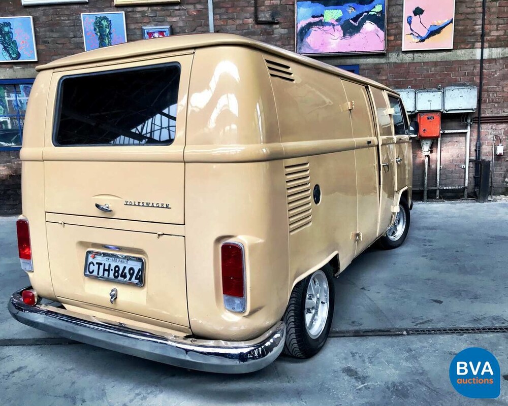 Volkwagen T2 Panel von 1987.