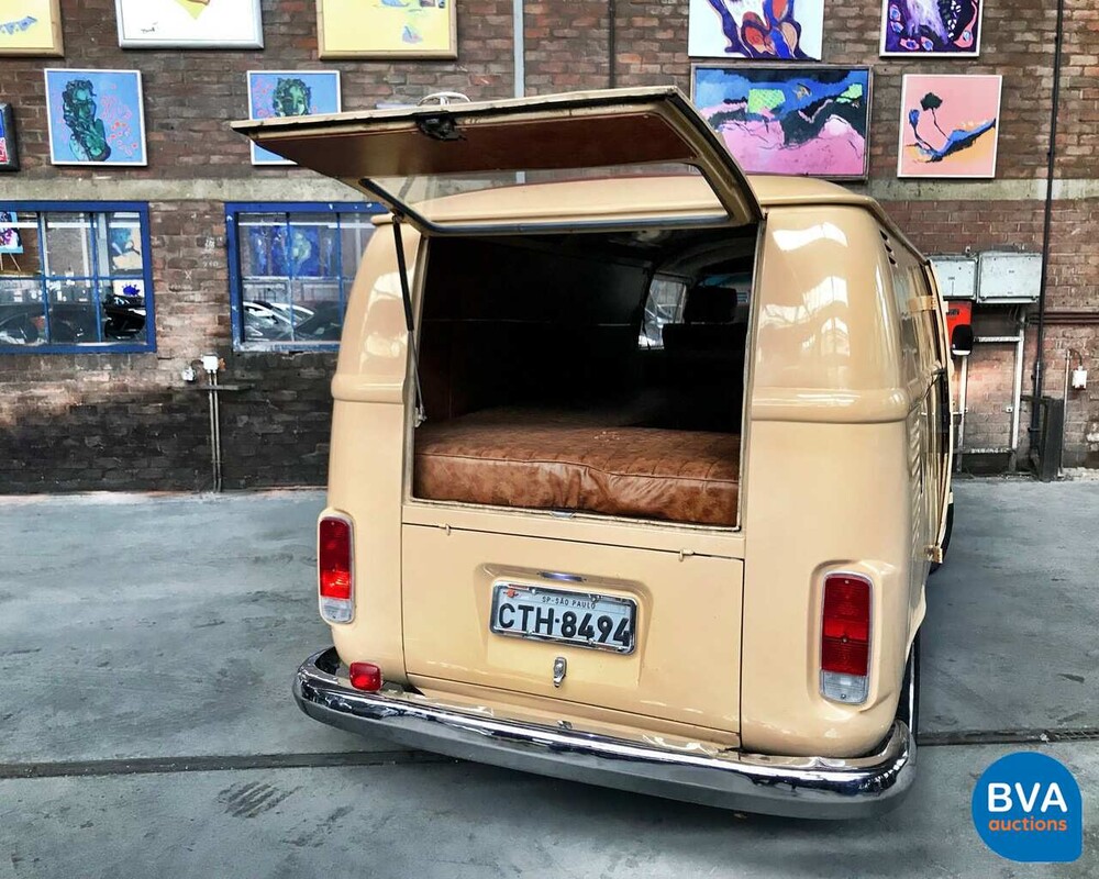 Volkwagen T2 Panel von 1987.