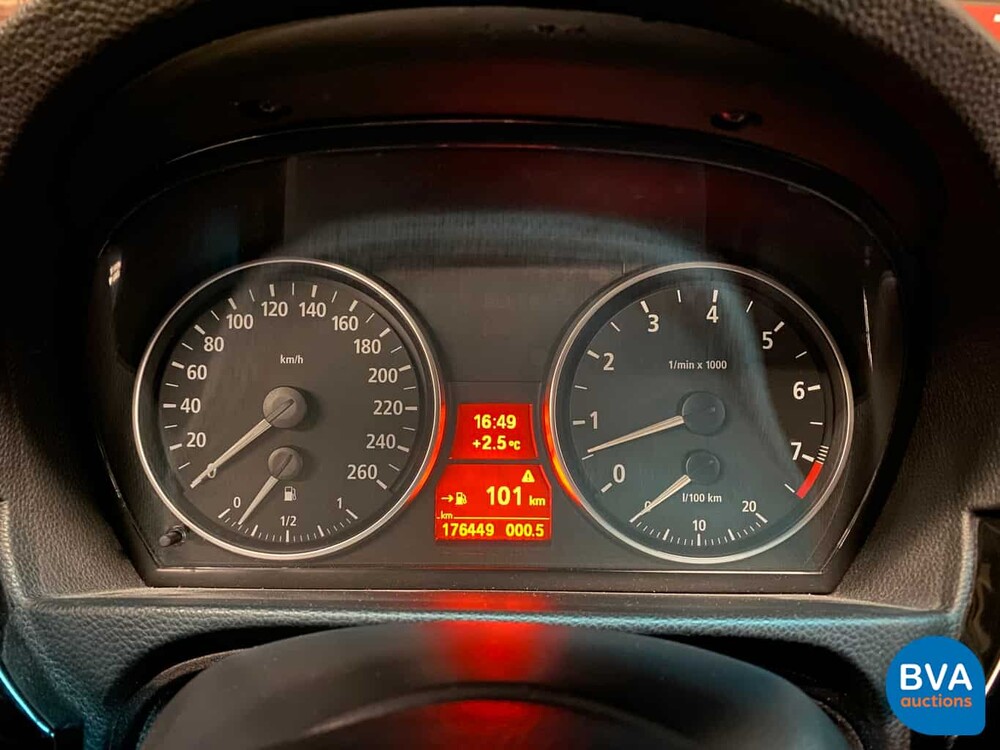 BMW 330i Sedan 258hp Youngtimer 2005, TX-406-N.