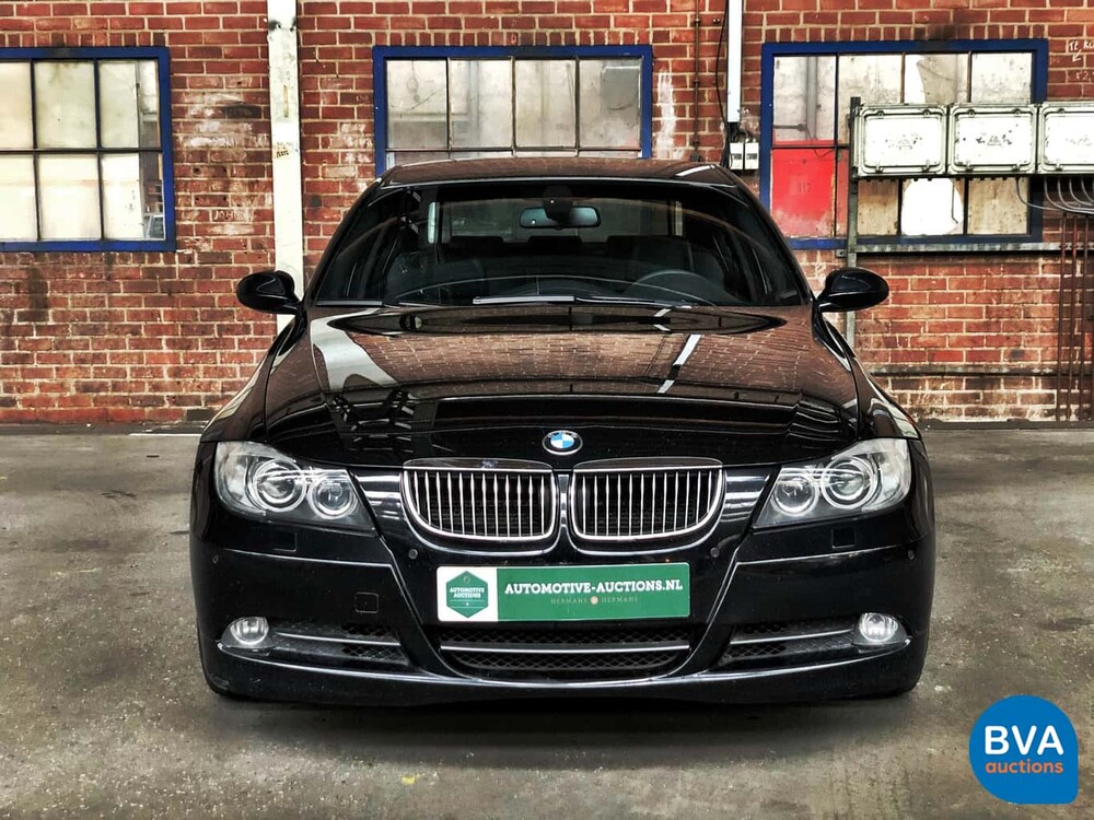 BMW 330i Sedan 258hp Youngtimer 2005, TX-406-N.