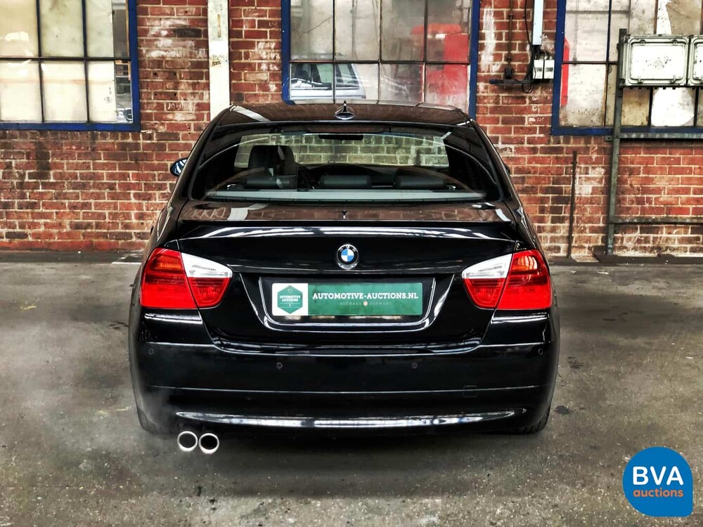 BMW 330i Sedan 258hp Youngtimer 2005, TX-406-N.