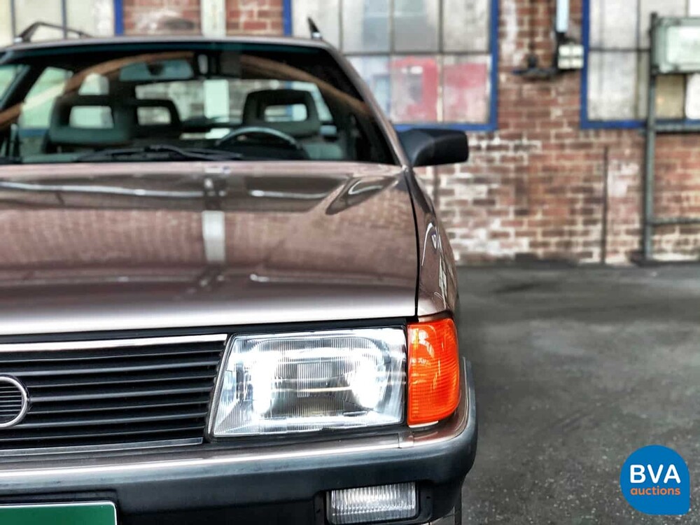 Audi 100 CS Avant 2.2 Five-cylinder automatic 132 hp 1987.