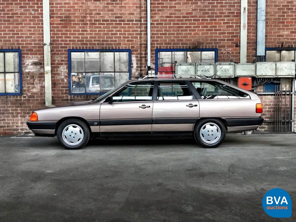 Audi 100 CS Avant 2.2 Five-cylinder automatic 132 hp 1987.