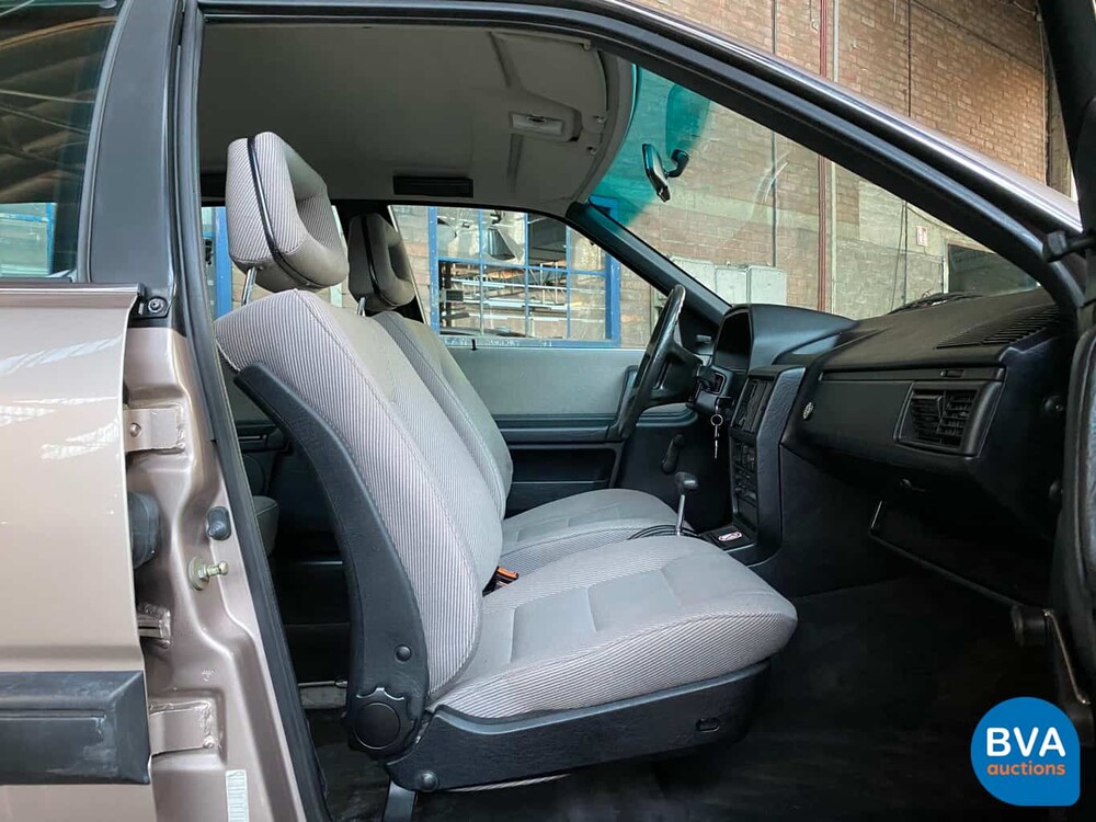 Audi 100 CS Avant 2.2 Five-cylinder automatic 132 hp 1987.