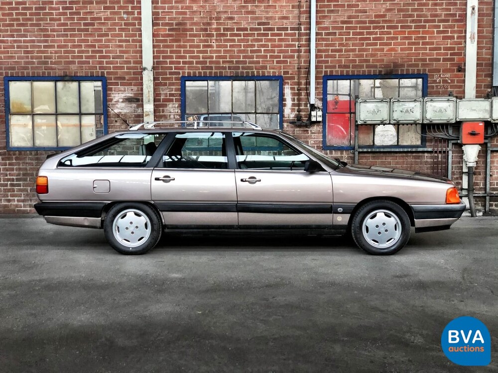 Audi 100 CS Avant 2.2 Five-cylinder automatic 132 hp 1987.
