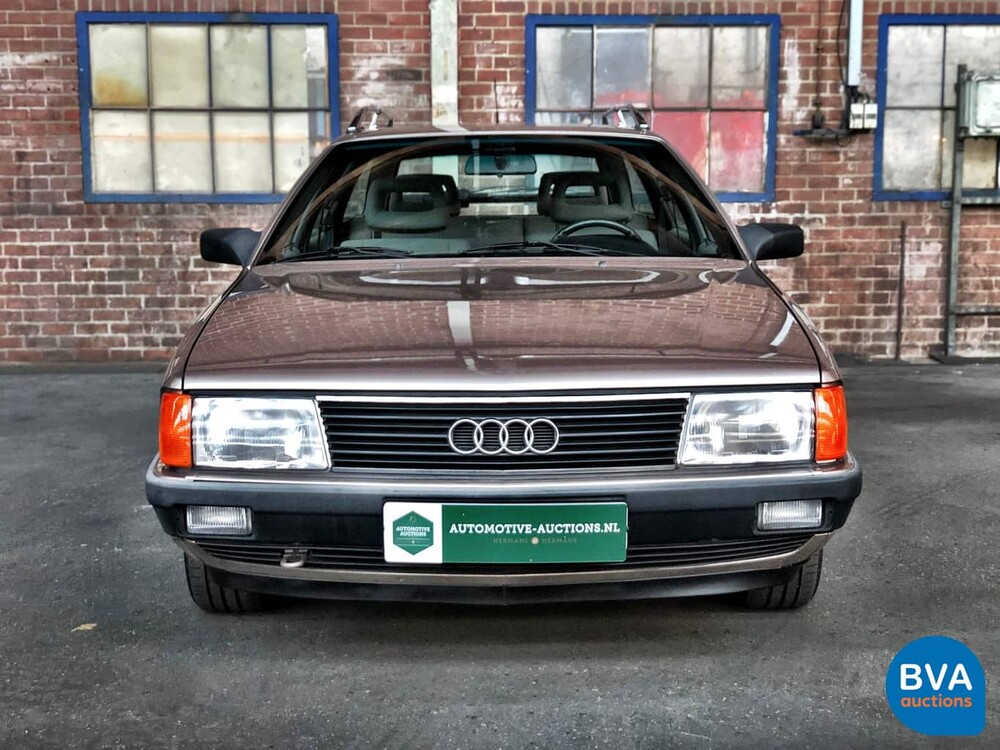 Audi 100 CS Avant 2.2 Five-cylinder automatic 132 hp 1987.