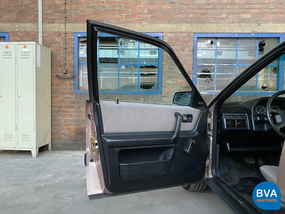 Audi 100 CS Avant 2.2 Five-cylinder automatic 132 hp 1987.