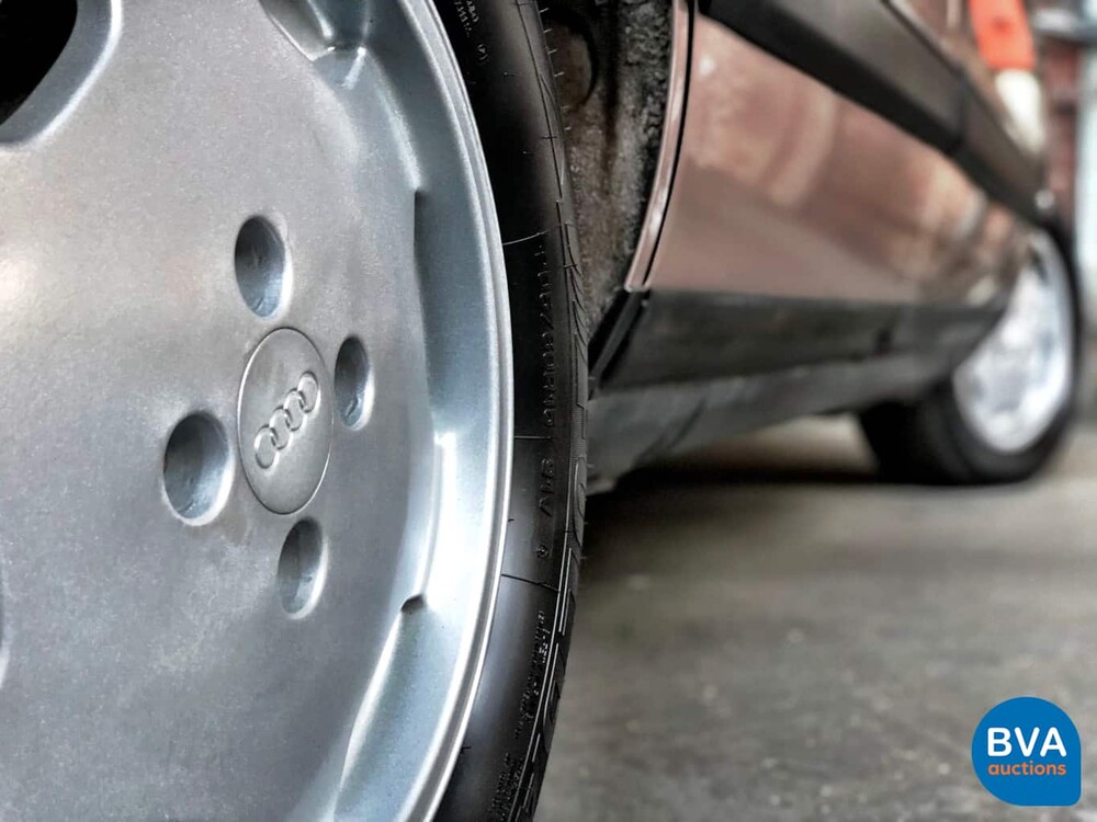 Audi 100 CS Avant 2.2 Five-cylinder automatic 132 hp 1987.