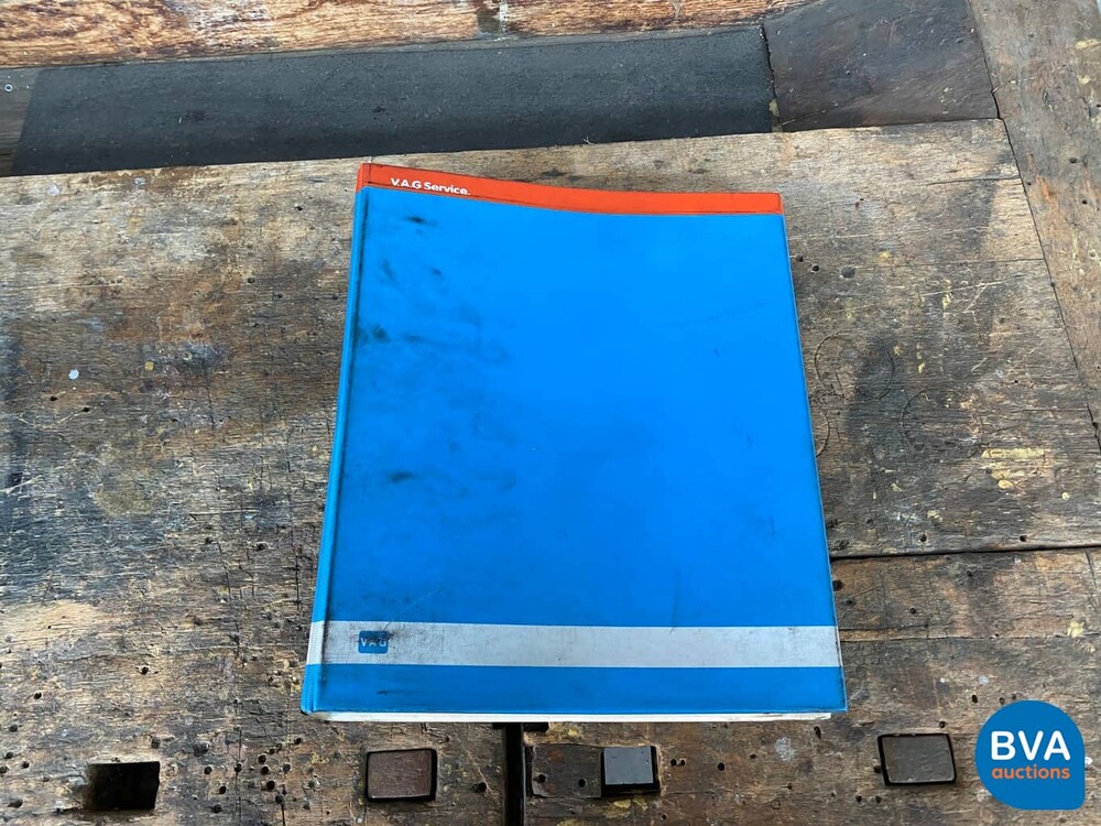 Audi 100 CS Avant 2.2 Five-cylinder automatic 132 hp 1987.