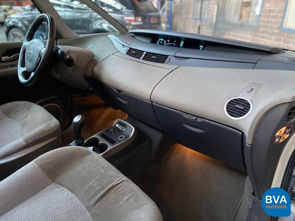 Renault Grand Espace 3.5 V6 241 PS Automatik 2004 - Original NL -, 54-NP-XS.